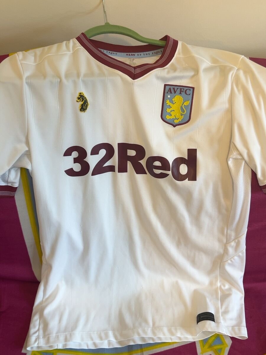 2018/19 Away - white with claret trim