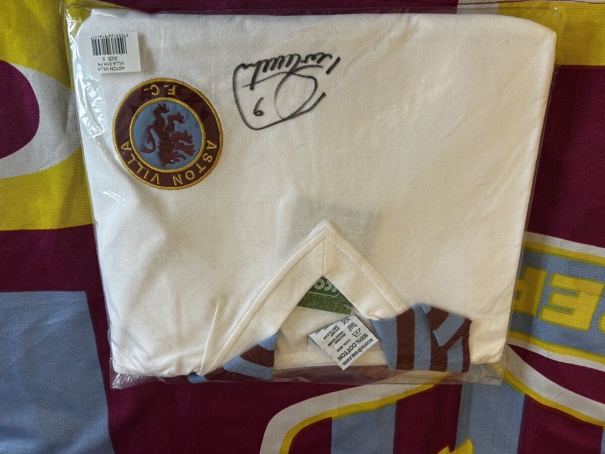 Retro / commemorative - season to confirm Commemorative / retro - white