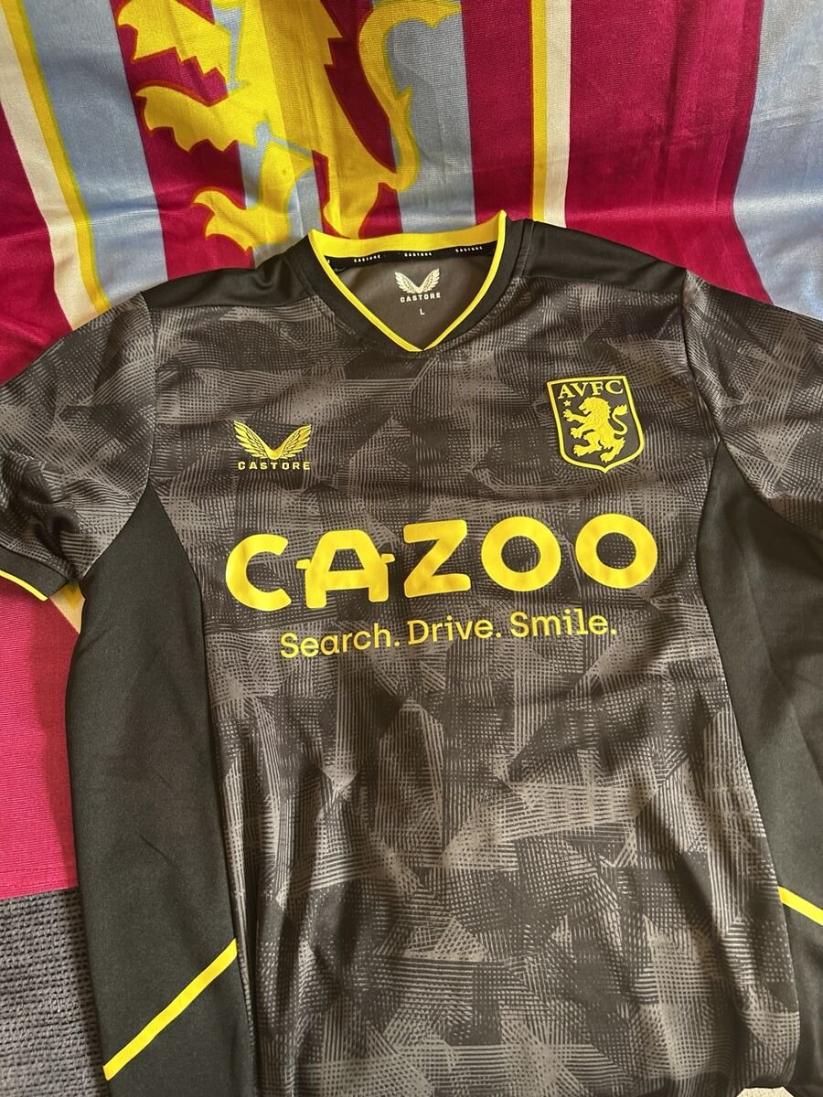 2022/23 Goalkeeper / training - black grey and yellow