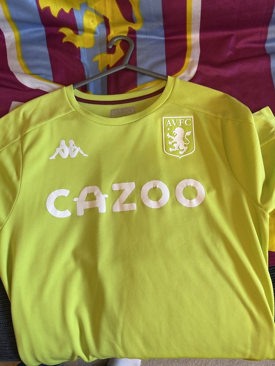 2021/22 Goalkeeper / GK Home - neon yellow